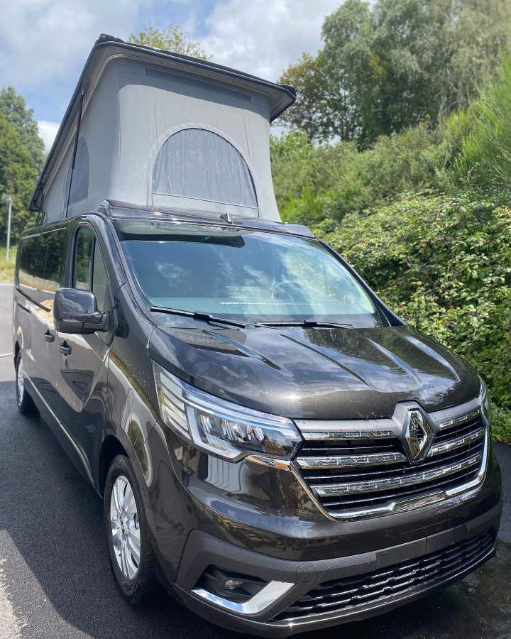 Fourgon avec tente Quimper